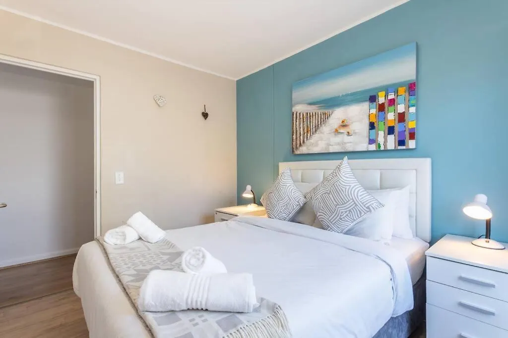 El Mufasa Beachfront Apartment With Stunning Views Cape Town