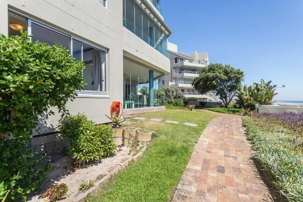 El Mufasa Beachfront Apartment With Stunning Views Cape Town 0*,