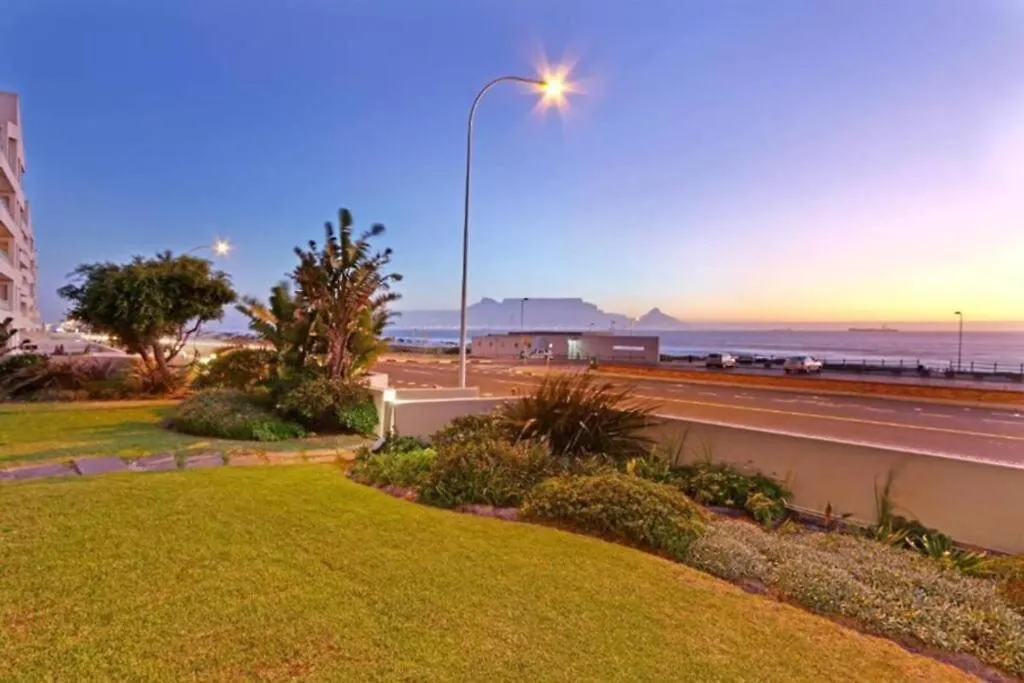 El Mufasa Beachfront Apartment With Stunning Views Cape Town South Africa