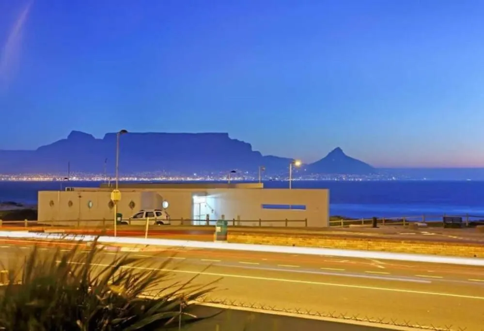 El Mufasa Beachfront Apartment With Stunning Views Cape Town South Africa