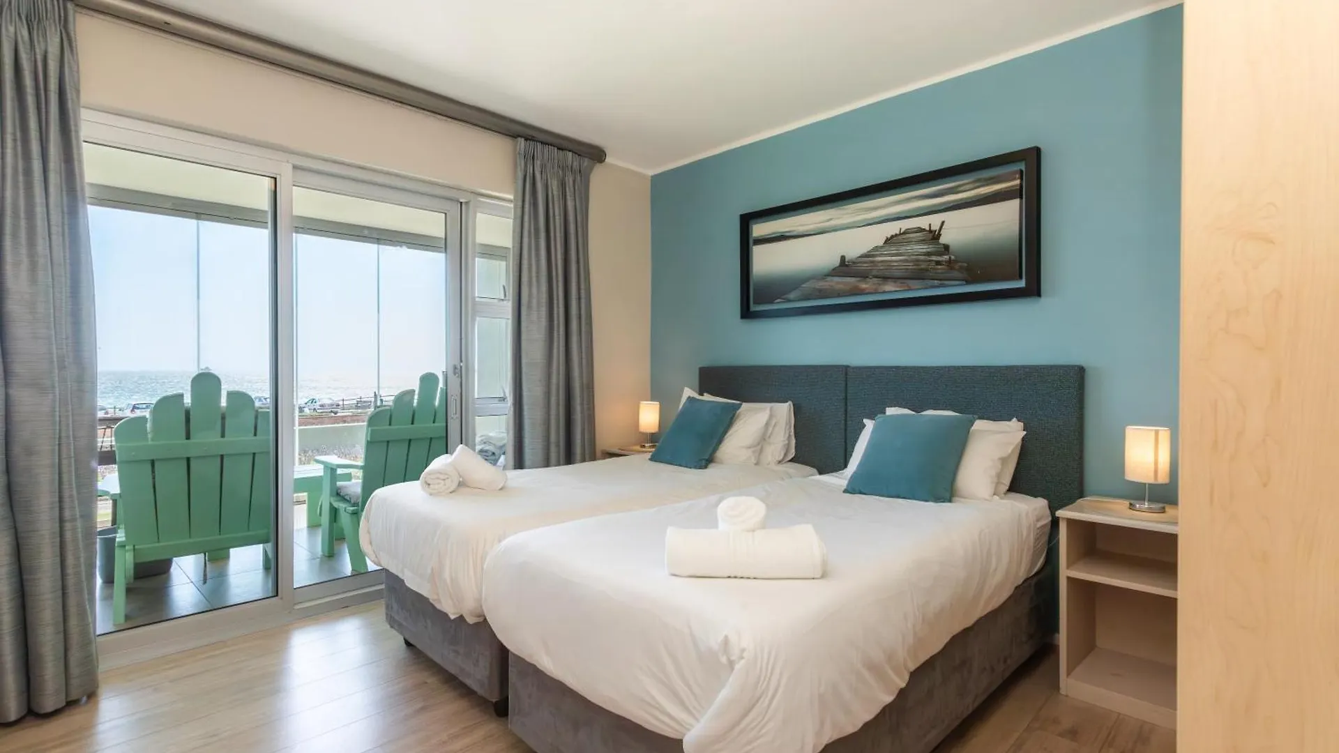 El Mufasa Beachfront Apartment With Stunning Views Cape Town